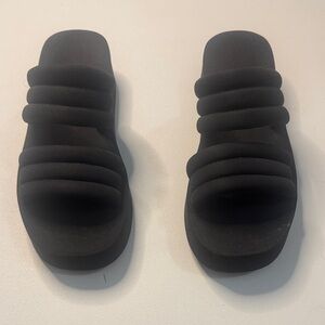 Roxy Black Women's Sandals